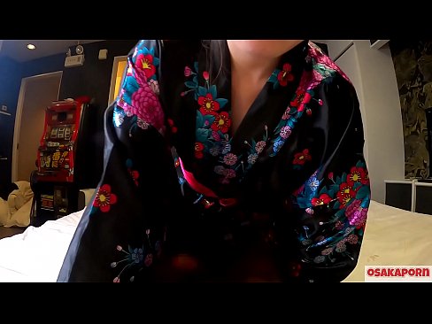 ❤️ Ung cosplay pige elsker sex til orgasme med en sprøjte i en hestepige og et blowjob. Asiatisk pige med behåret fisse og smukke bryster i traditionel japansk kostume i amatørvideo, der viser onani med fucklegetøj. Sakura 3 OSAKAPORN. Porno at da.porn-tub-sexer.ru ☑
